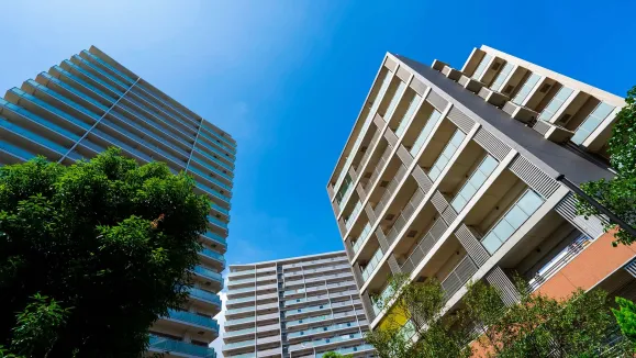 Por que construir apartamentos de luxo pode reduzir o aluguel dos mais pobres